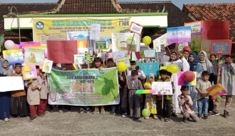 Siswa SDN Karangwaru 2 Plupuh, Sragen Antusias Ikut Tarhib Ramadan